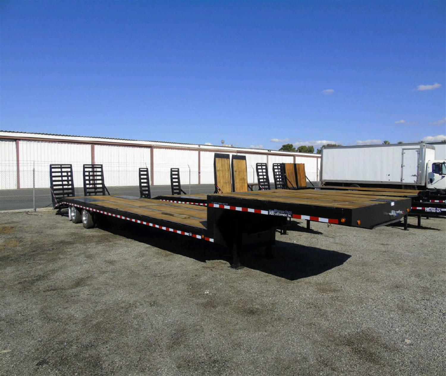 Riverside Truck & Equipment