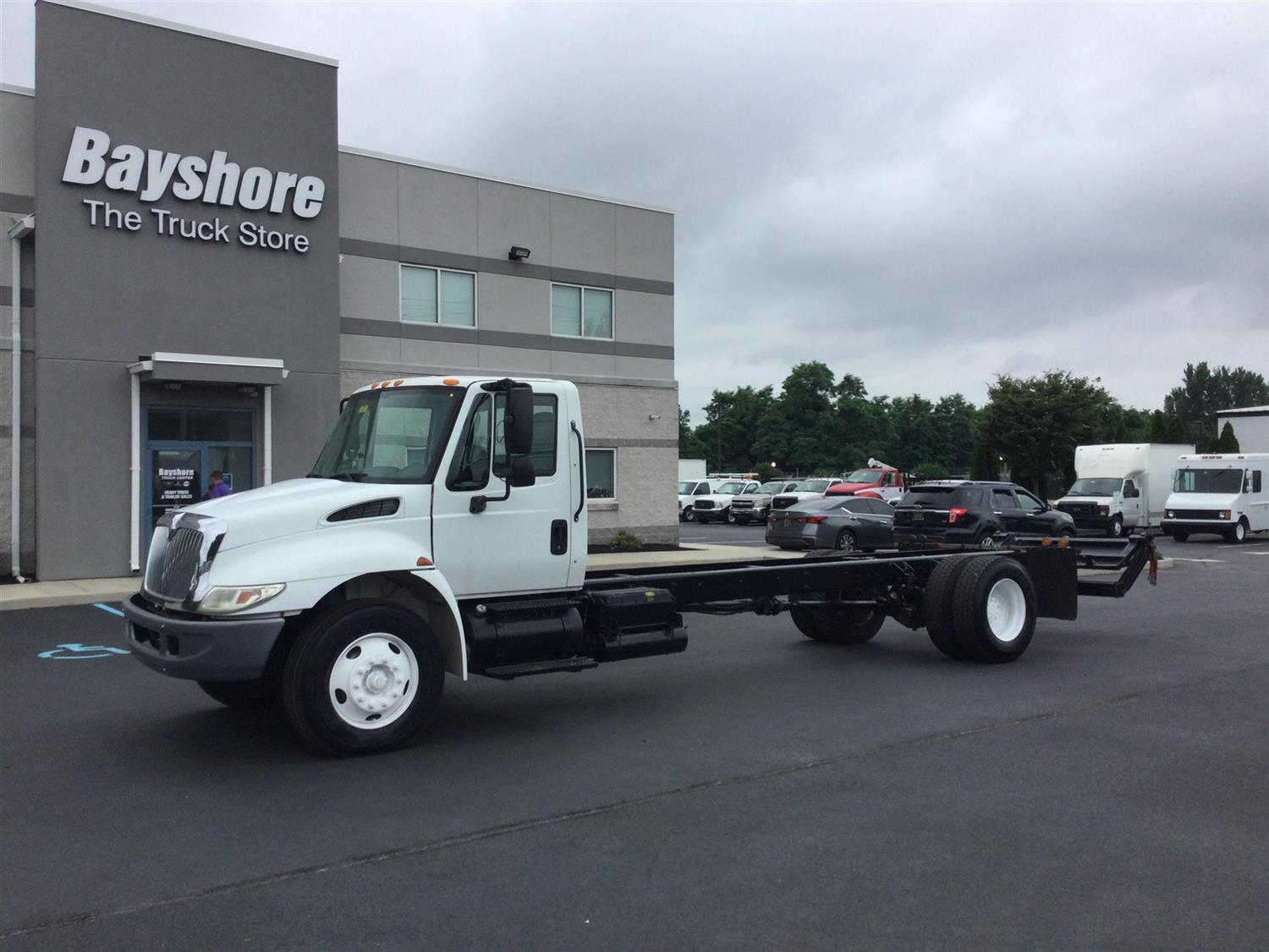 Bayshore Truck Center Tractor Trailer Dealership Near Me