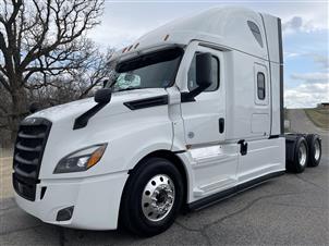 2022 Freightliner CA126
