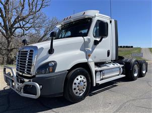 2018 Freightliner CA125 DC