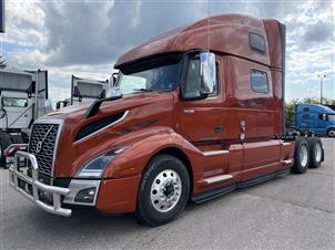 2022 Volvo VNL64T860
