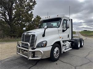 2018 Freightliner Cascadia 125