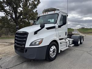 2021 Freightliner CA126