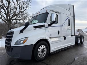 2021 Freightliner CA126