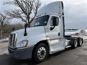 2017 Freightliner CA125 DC