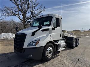 2022 Freightliner CA116