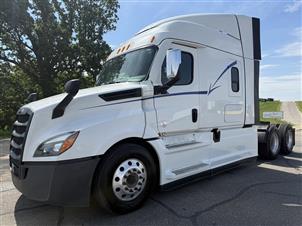 2021 Freightliner CA126