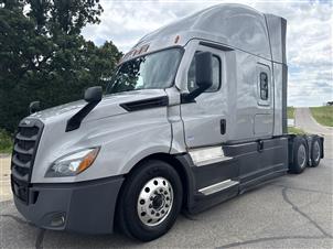 2022 Freightliner Cascadia
