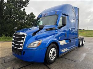 2022 Freightliner CA126