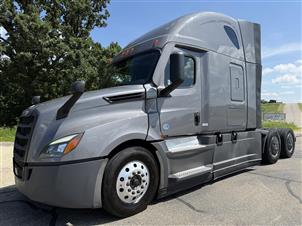 2022 Freightliner CA126