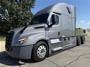 2022 Freightliner CA126